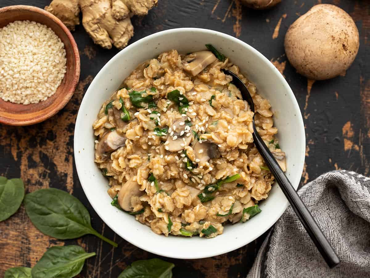 Gourmet Savory Oatmeal: Easy High-Protein & Vegetarian Options